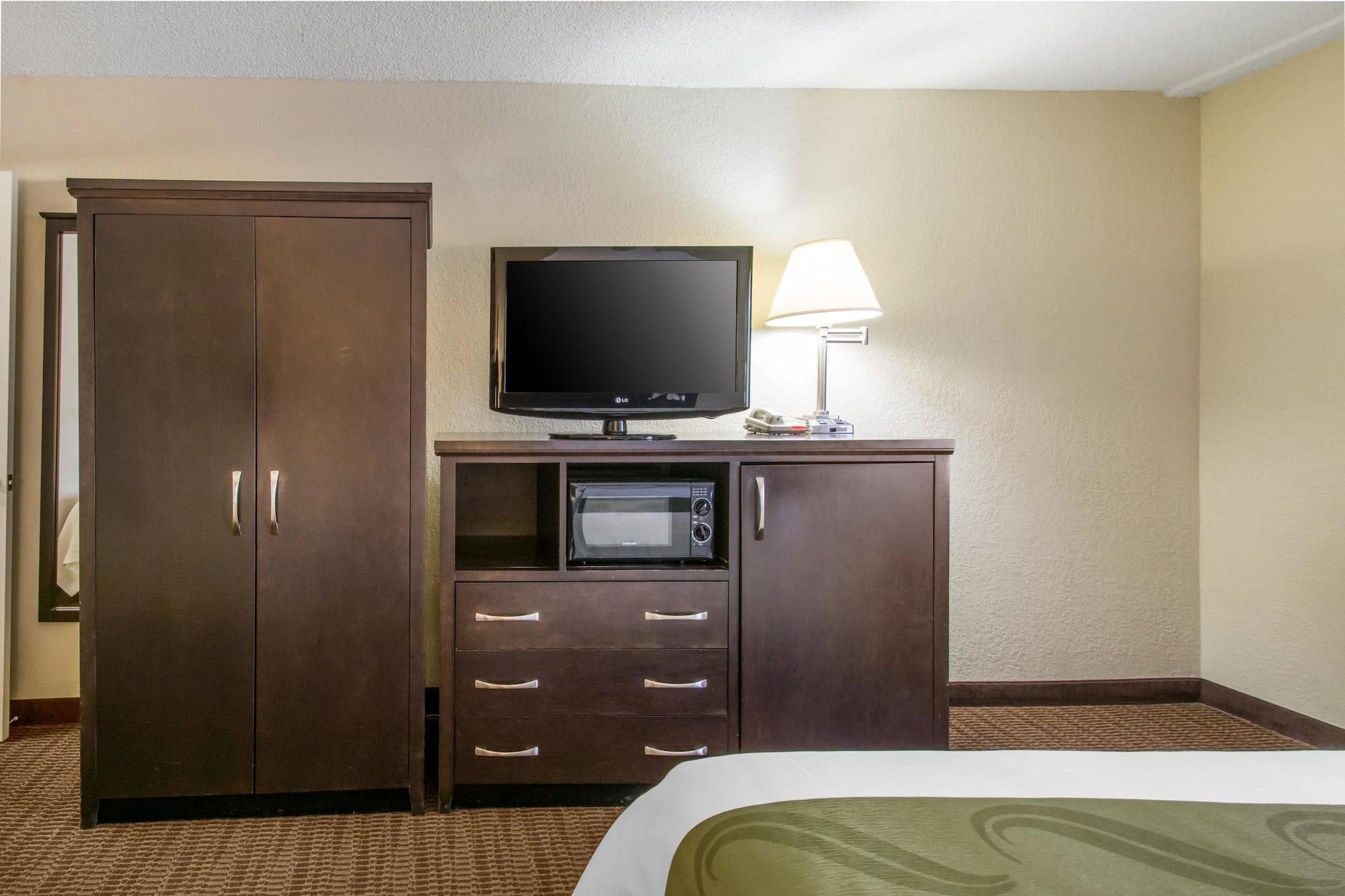 Quality Inn Daytona Speedway - I-95 Дейтона Бийч Екстериор снимка