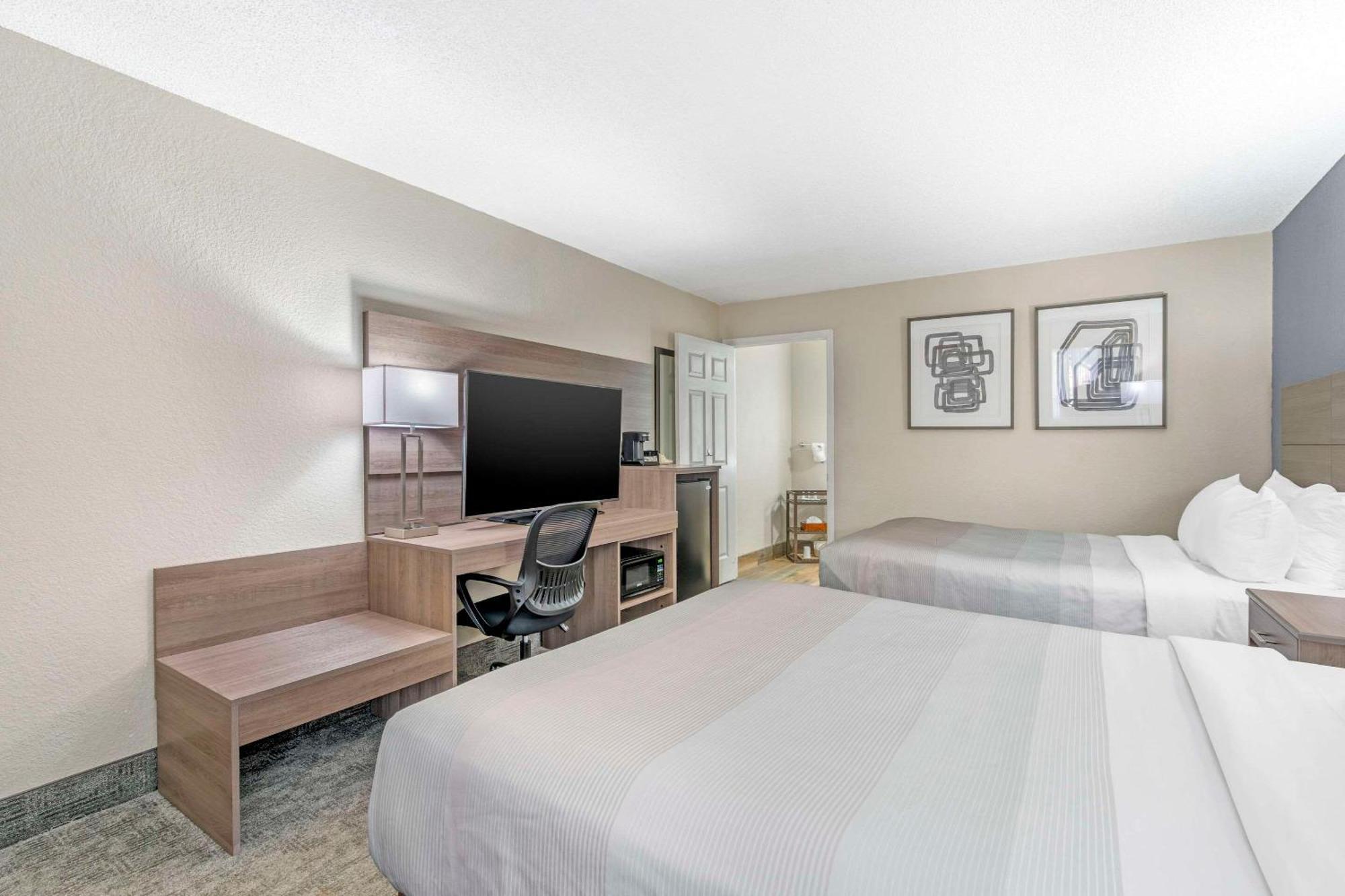 Quality Inn Daytona Speedway - I-95 Дейтона Бийч Екстериор снимка
