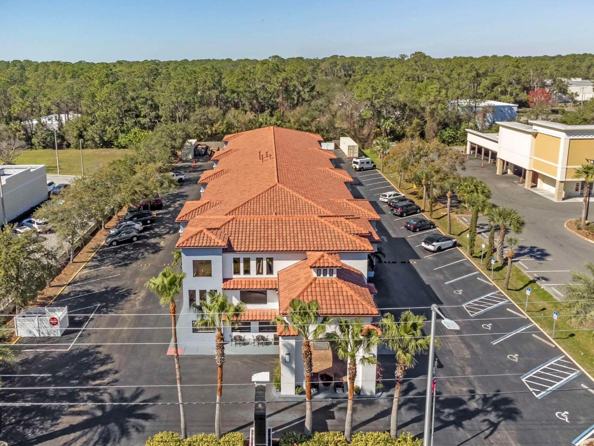 Quality Inn Daytona Speedway - I-95 Дейтона Бийч Екстериор снимка
